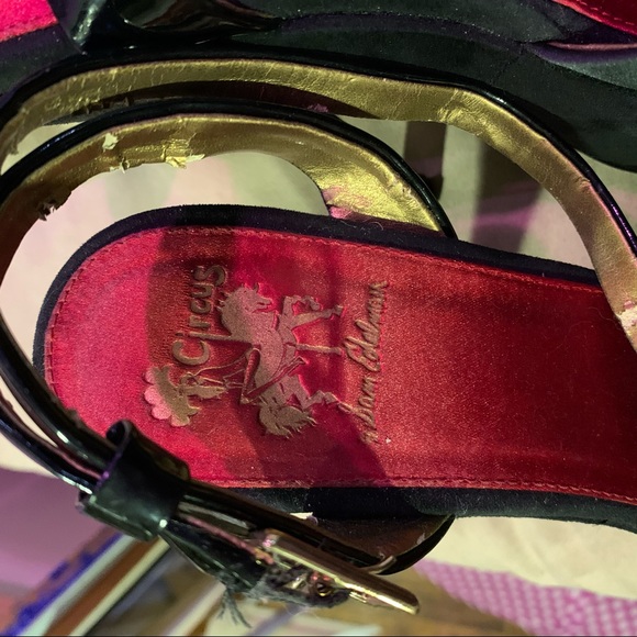 Circus by Sam Edelman Black and Gold Bow Heels - Picture 5 of 5